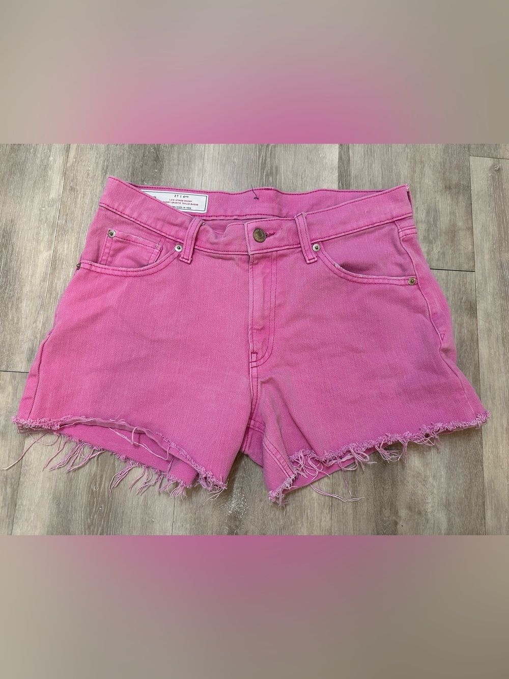 GAP Women’s Pink Jean Shorts, size 27